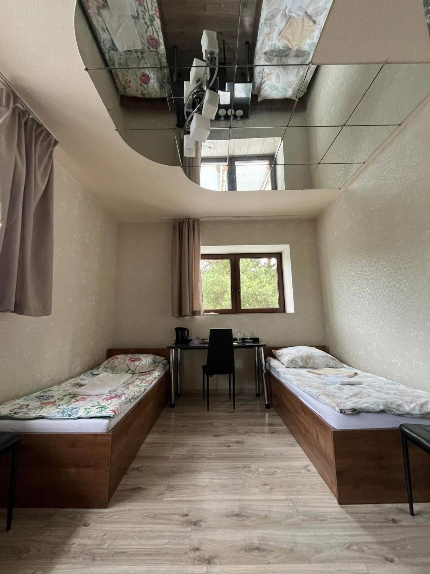 Zajazd Lesny Zakatek Dawniej Zajazd Don Kichot Łódź Exterior foto